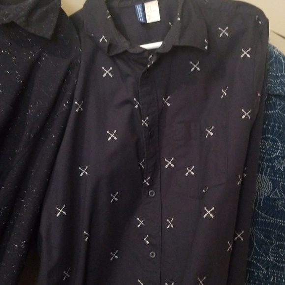 Men's shirts - Picture 2 of 6